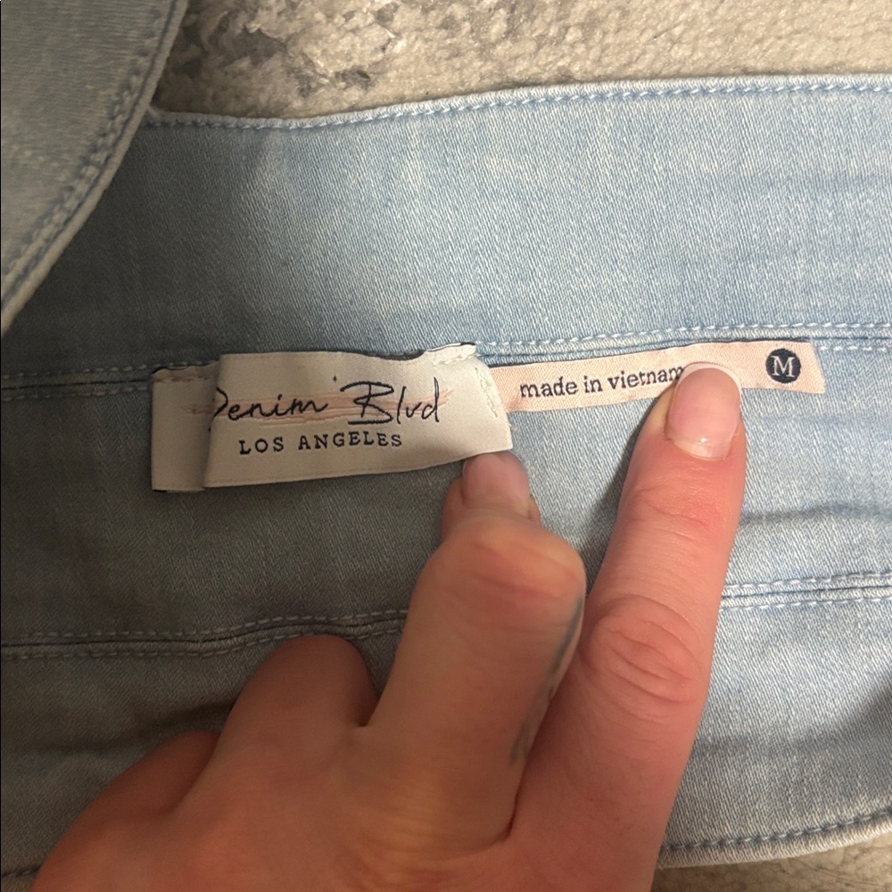 Denim Halter Crop Top Light Blue - Picture 6 of 6